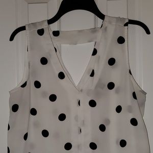 Worthington black & white polka dot sleeveless top